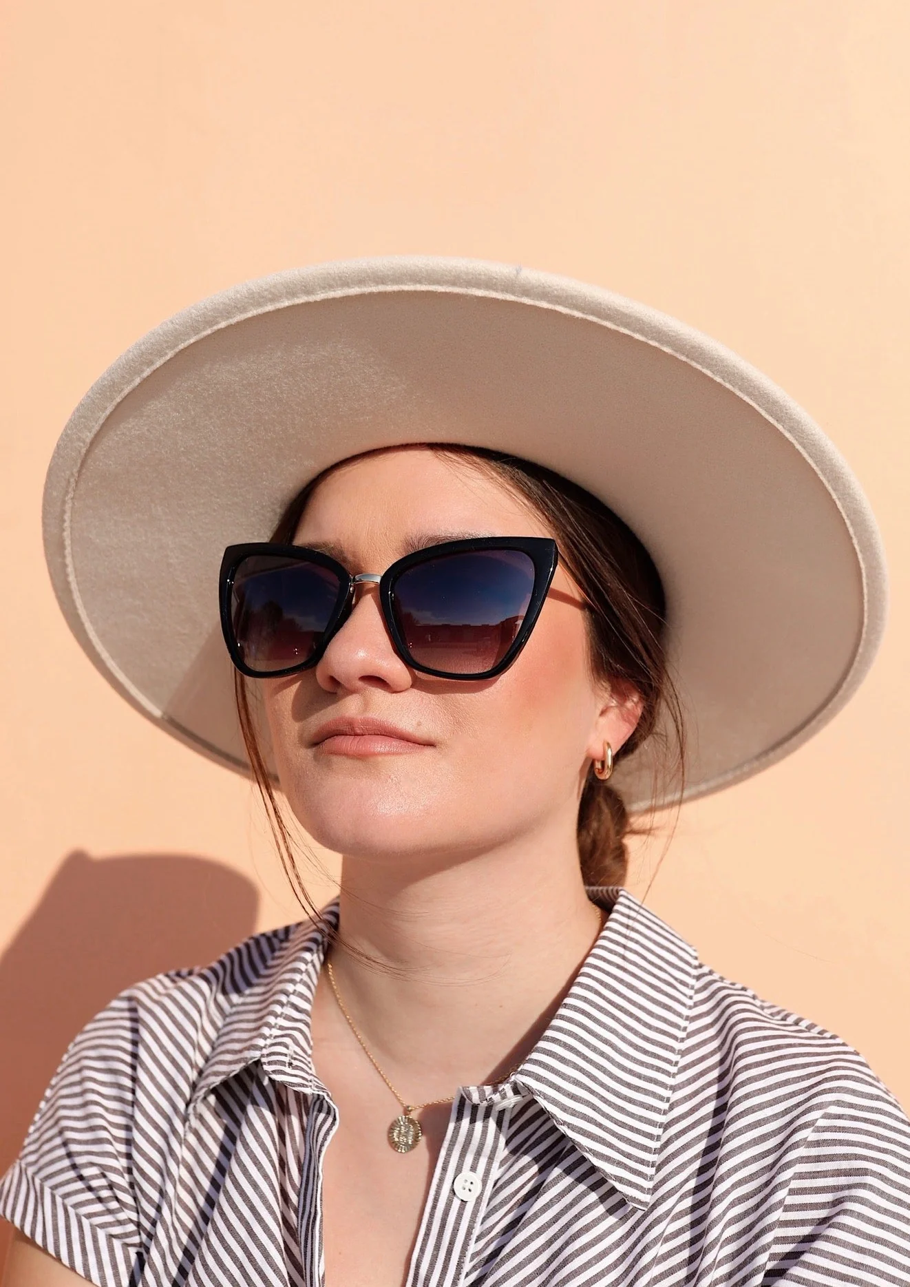 Catch My Eye Sunglasses - Image 7