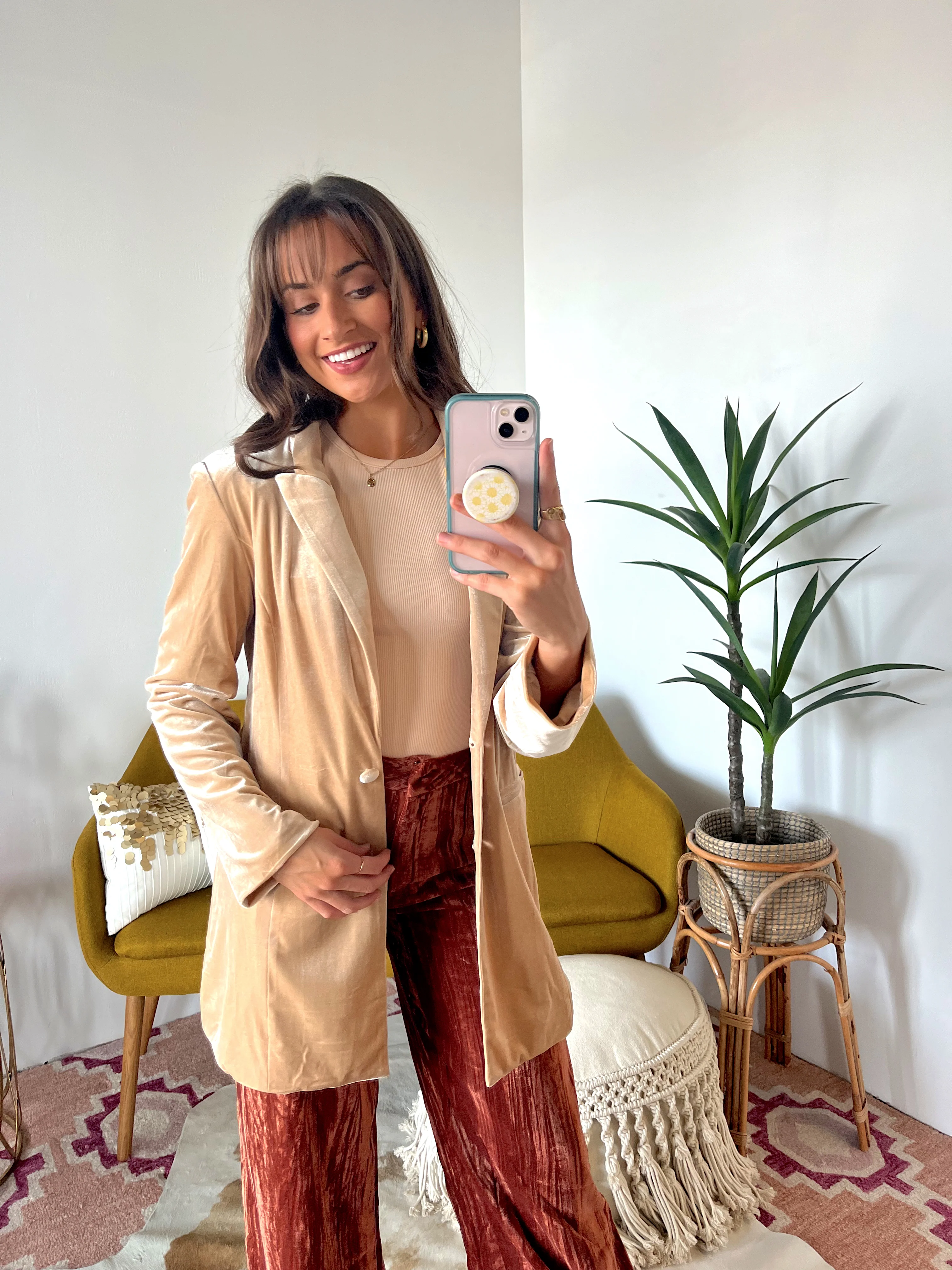 Elijah Velvet Blazer - Image 3