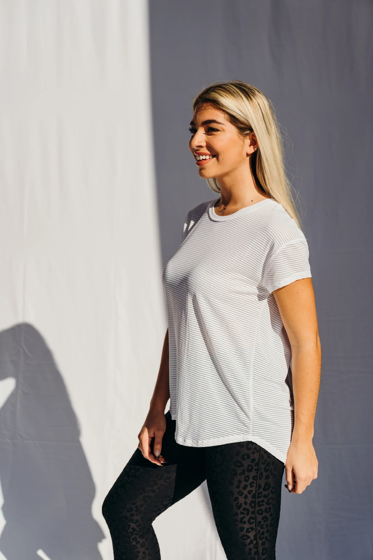 SIZE MEDIUM New Habits Active Top - Image 5